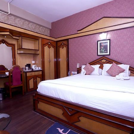 Hotel Radhika Regency Rourkela Exterior foto