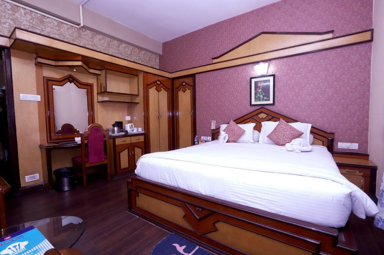 Hotel Radhika Regency Rourkela Exterior foto